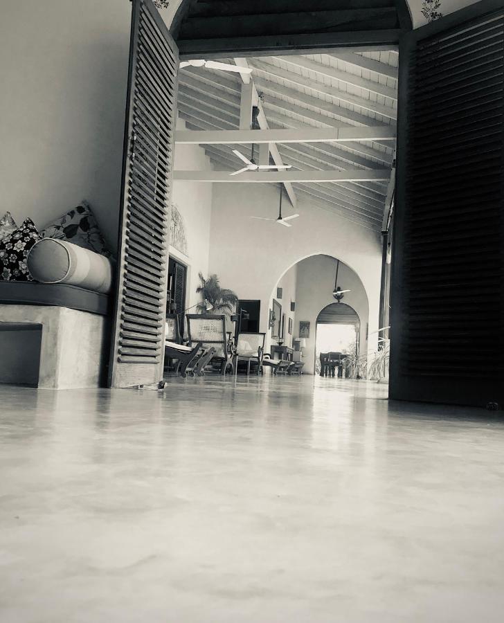 Khomba Beach House Alankuda Buitenkant foto