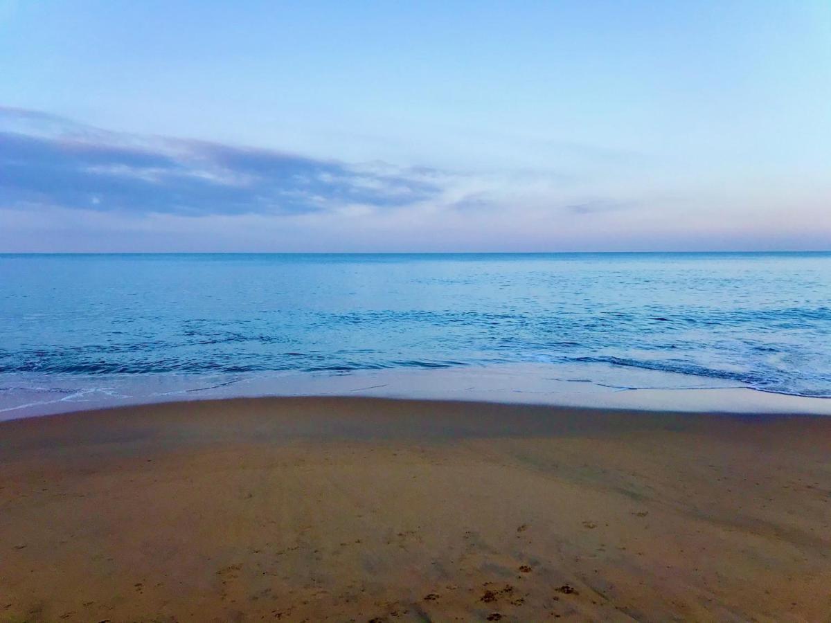 Khomba Beach House Alankuda Buitenkant foto