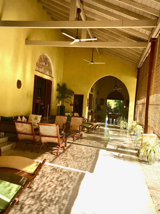 Khomba Beach House Alankuda Buitenkant foto